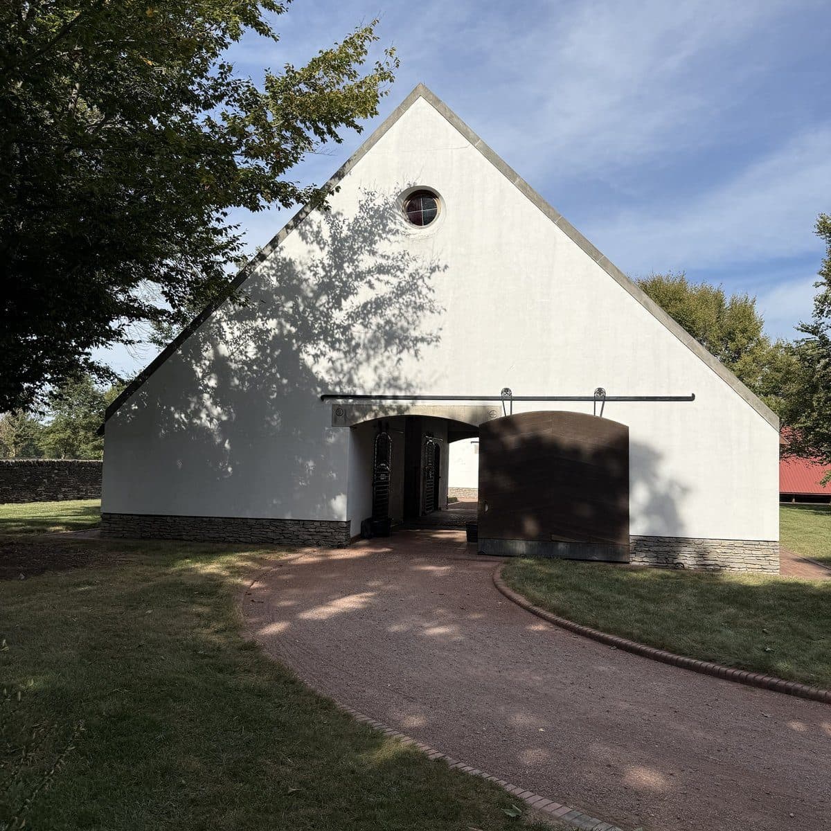 Gainesway stallion barn